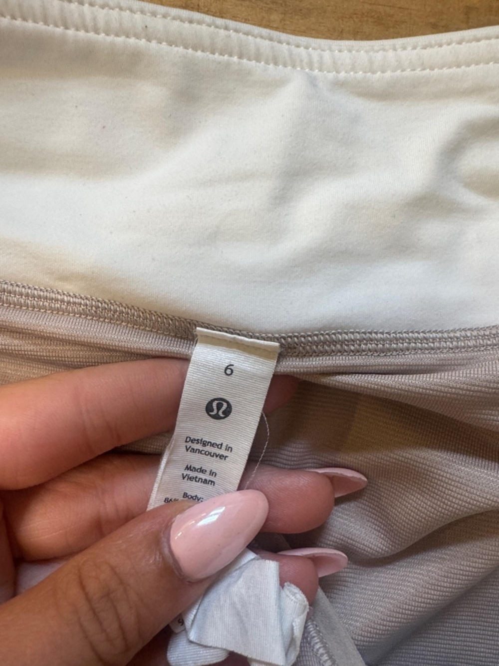 Lululemon Speed up Shorts in the color No Limits White Multi!! - Picture 2 of 3